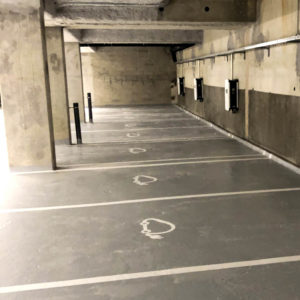 pochoir voiture électrique parking